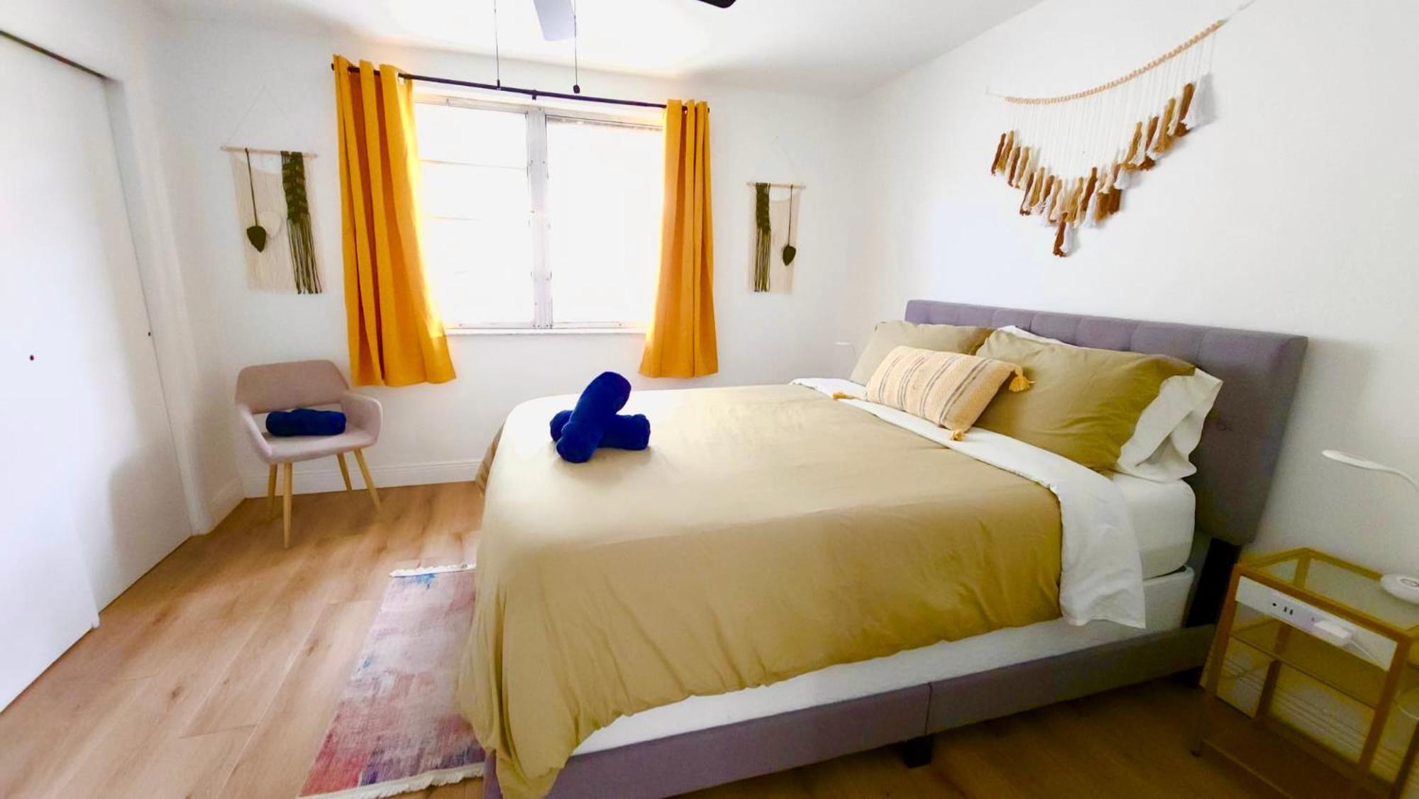 Intimate Casita Mia Minutes Away From Airport, Calle 8, Brickell, Coral Gables, The Beach And More! Майами Экстерьер фото